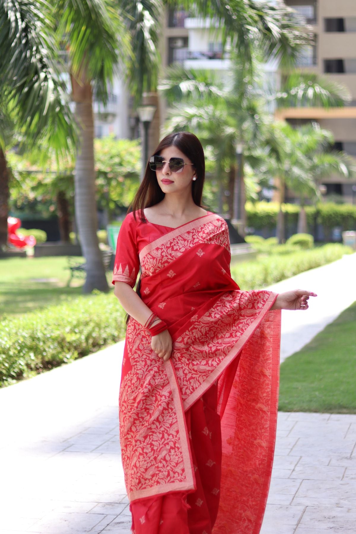 Tomato Red Handloom Raw Silk Saree – Vishnu Weaves