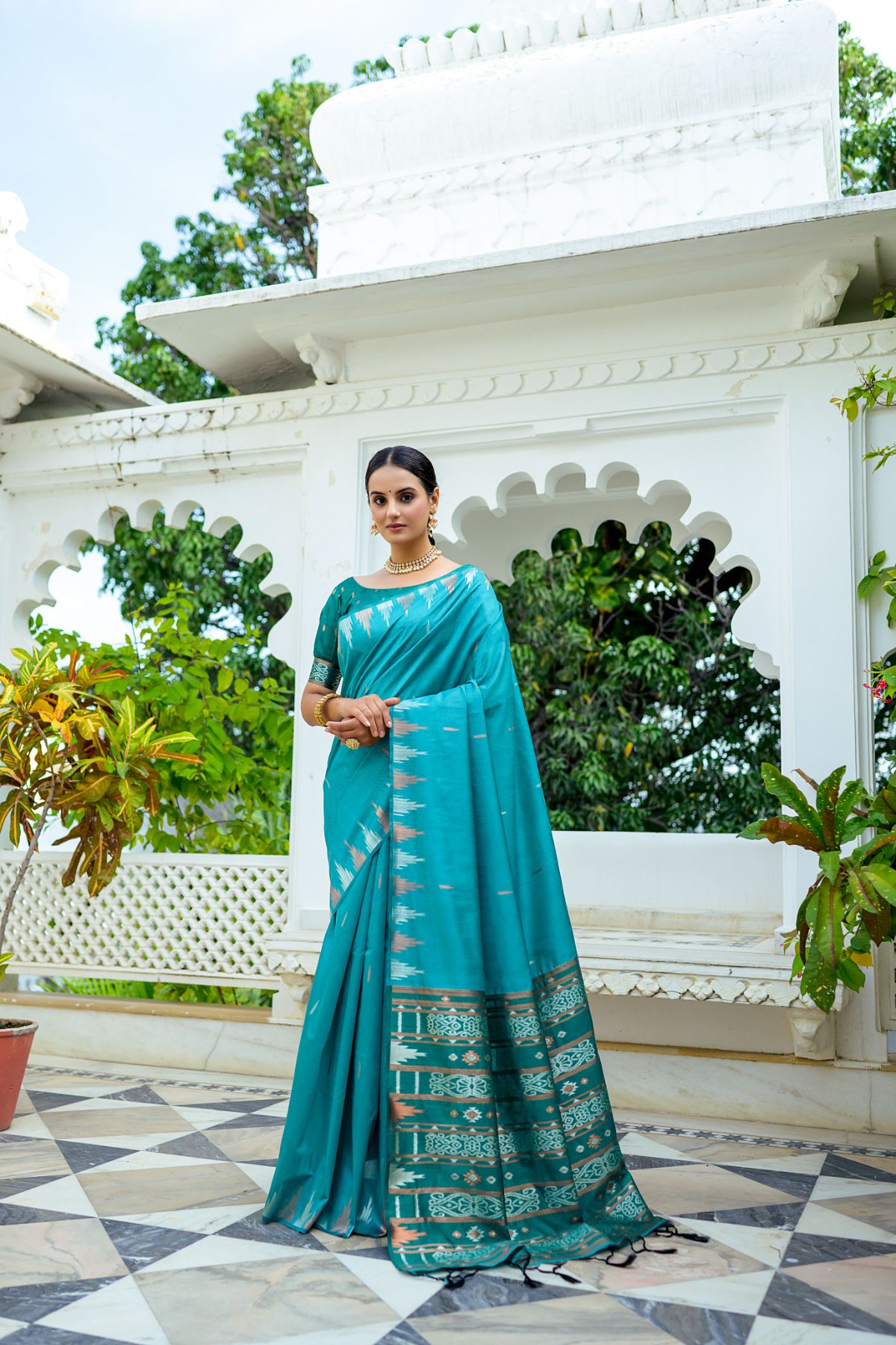 Gold Banarsi Lichi Silk Saree with Embroidered Royal Blue Blouse -  laakha.com