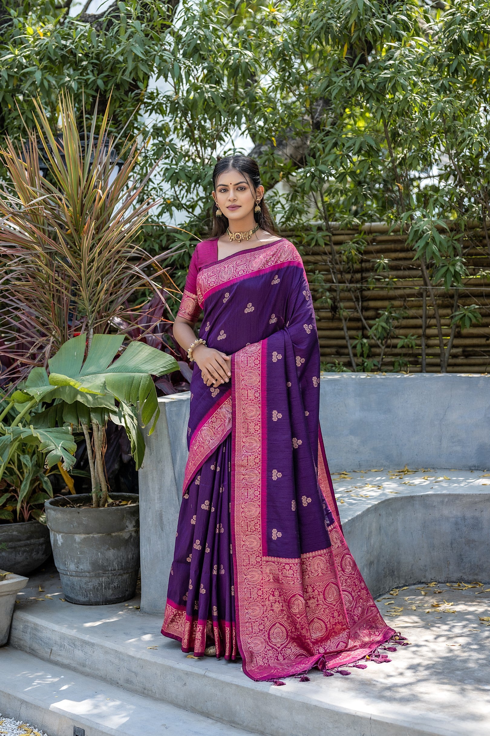 Looking for Patola Silk Saree Store Online with International Courier? | Silk  sarees, Saree designs, Saree trends