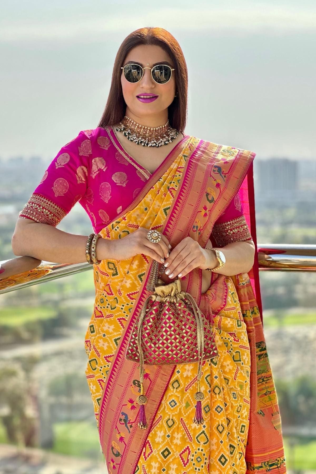Buy VISHNU WEAVES Attractive Tusser Silk Saree with Goden Boder in BTGreen  Color at Amazon.in