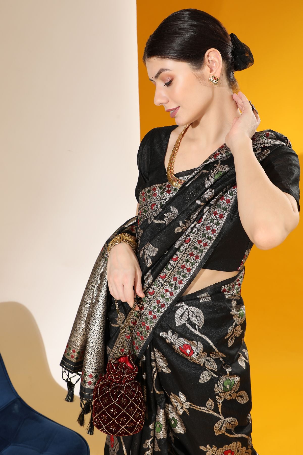 Buy Black Pure Handloom Printed Vidarbha Tussar Silk Saree-UNM75229 Online  at Unnatisilks.com|UNM75229